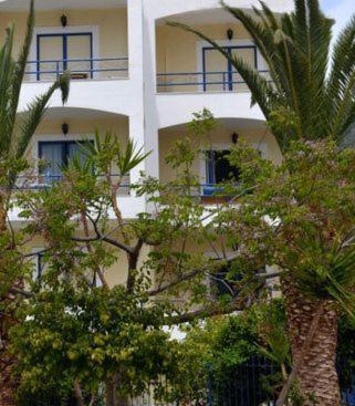 Valente Perlia Rooms Poros Town Екстериор снимка