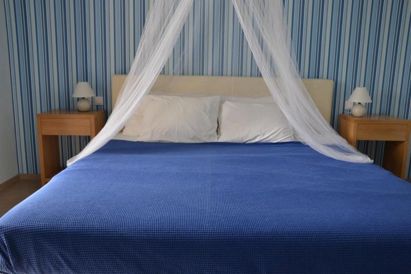 Valente Perlia Rooms Poros Town Екстериор снимка